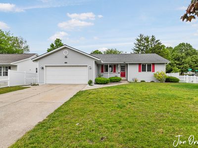 789 S Meadow Ct, Holland, MI, 49423