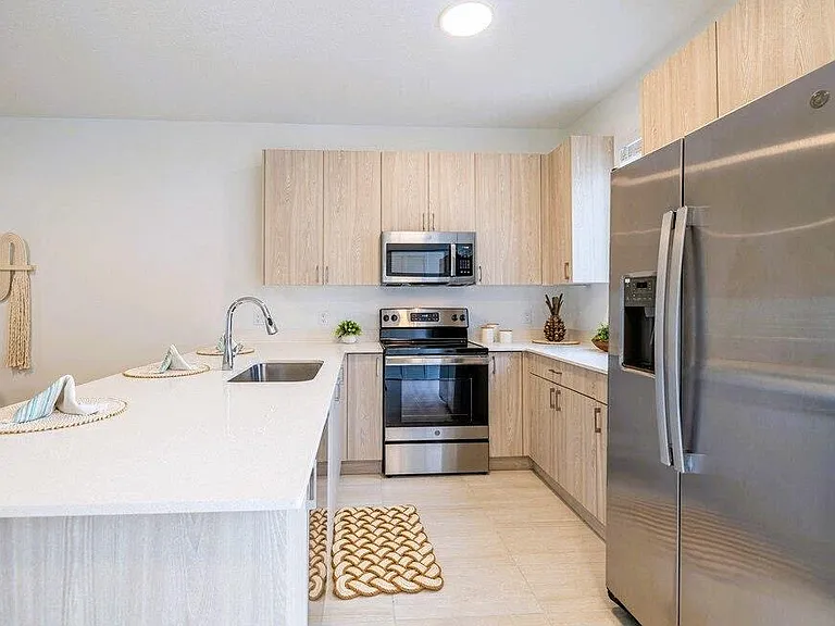 The Mallory Townhomes — Photo 14