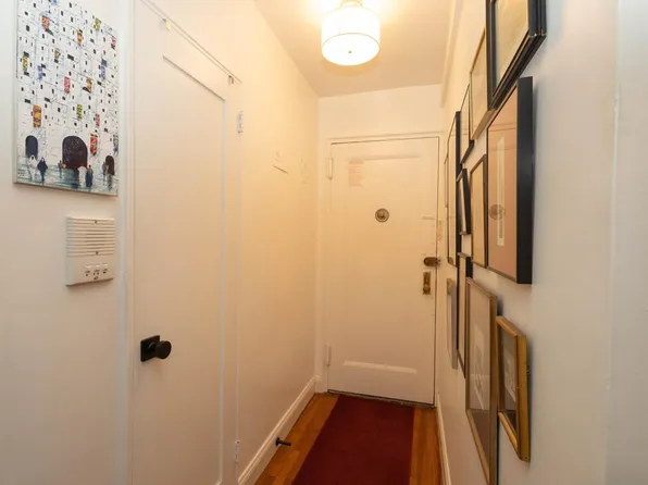 58 Dahill Road #3C, Brooklyn, NY 11218