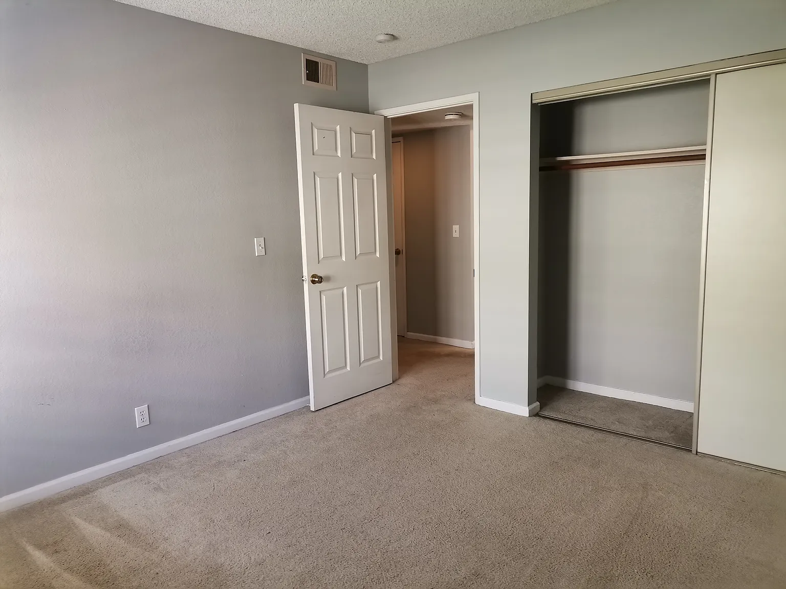 21228 Gary Dr — Photo 4