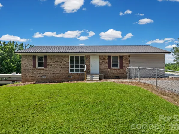 195 Moda Rd, Blacksburg, SC 29702