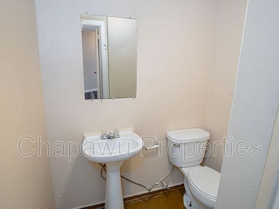 5th image of 231 Cactus St #B