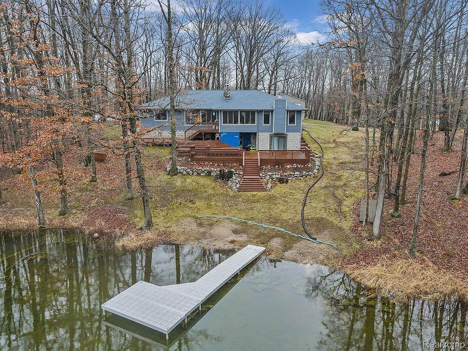 1st image of 5300 Lake Dr