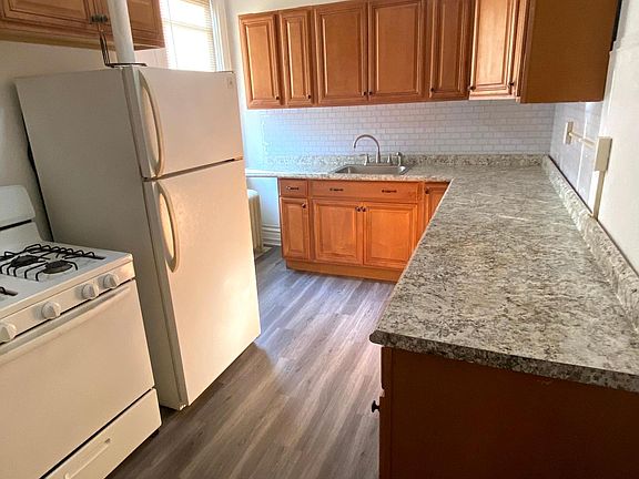 Kitchen - Newly Renovated - New Cabinets, New Countertops, New Flooring, Fresh Paint