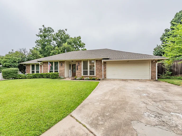 3416 Ainsworth Ct — Photo 1