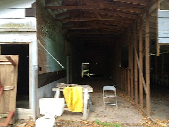3rd image of 6604 Bayou Village Dr