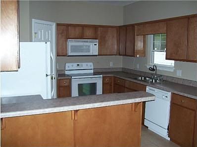 5th image of 113 W Magnolia Ave