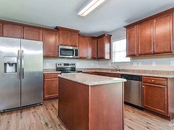 2nd image of 1743 Waverley Oak Dr