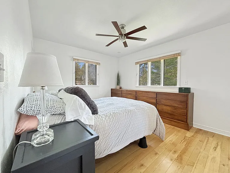 2541 Lakewood Ln — Photo 23