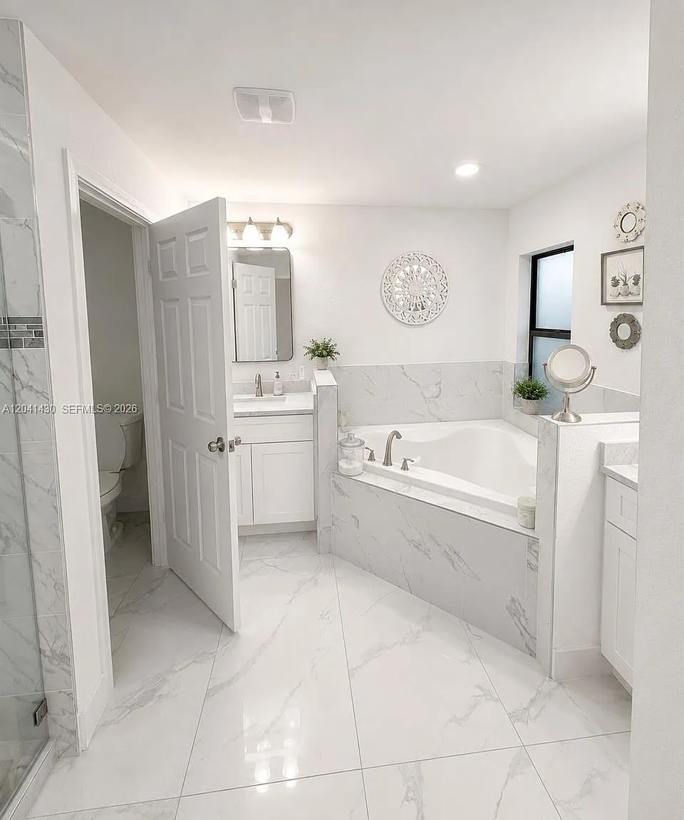 4 bed, 3.0 bath, $2,900 — Photo 3