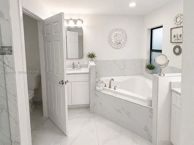 1006 Rush Ave — Photo 3