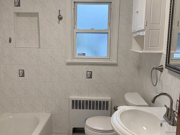 5th image of 53 W 7th St Floor 1