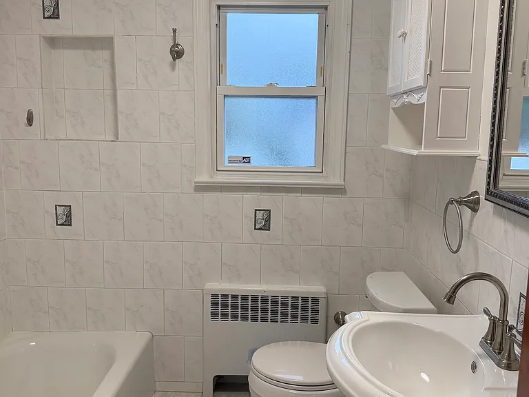 53 W 7th St #1 — Photo 5