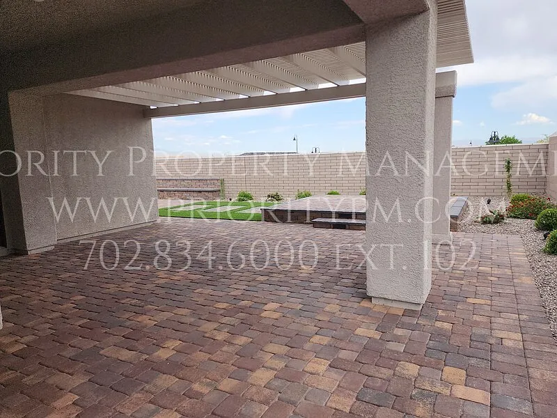 3 bed, 1667 sqft, $2,295 — Photo 4