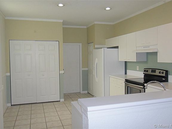3rd image of 2137 Hacienda Ter #2137