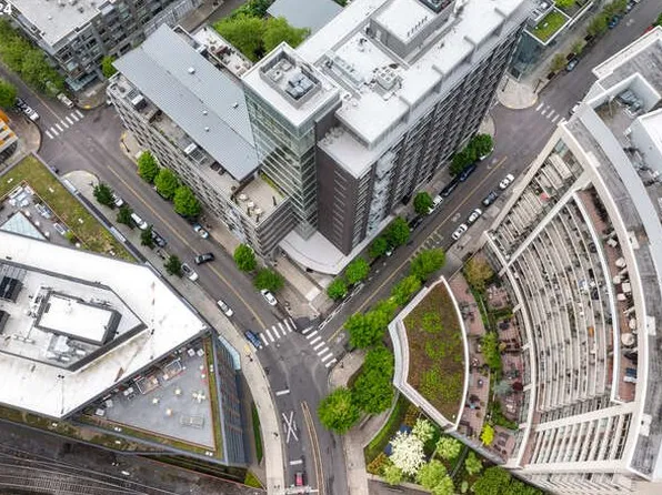 1255 NW 9th Ave APT 909, Portland, OR 97210