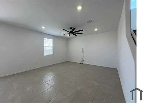 32525 N Jasper St — Photo 7