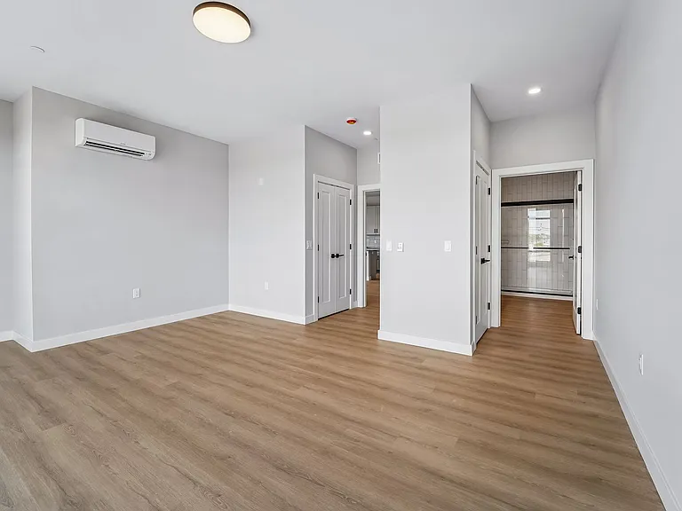 OneWest Apartments — Photo 57