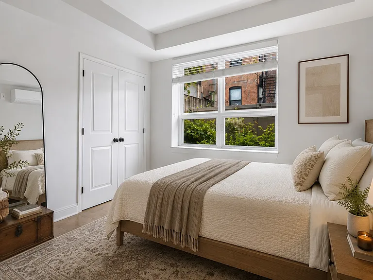 36 Conselyea St #1B — Photo 4