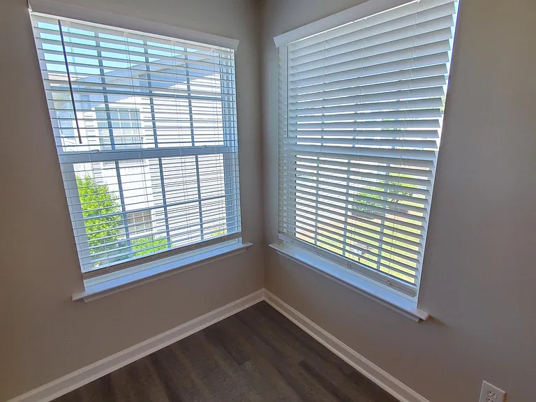 2258 Essex Dr #H — Photo 15