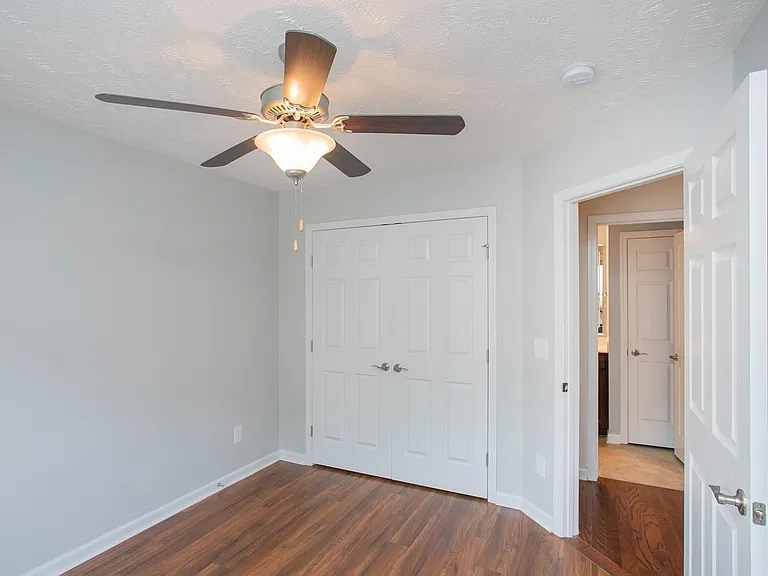 395 Devon Chase Hl #6402 — Photo 41
