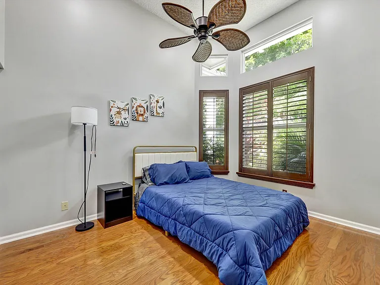 10370 NW 50th Ct — Photo 31