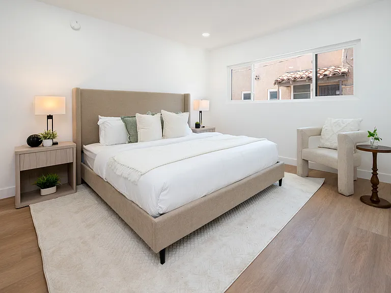 1546 S Hayworth Ave #4 — Photo 15