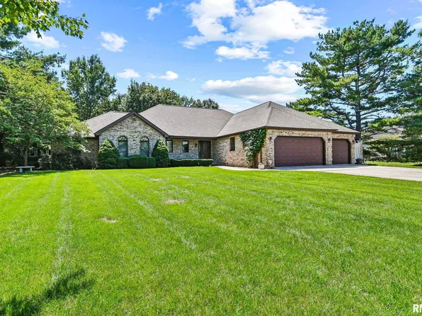 5 Wind Fall Ln, Cantrall, IL 62625