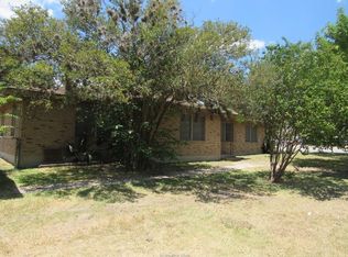 1913 E William J Bryan Pkwy, Bryan, TX 77802