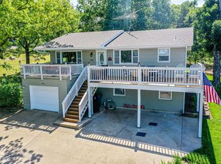 203 N Maple St, Blue Eye, MO 65611