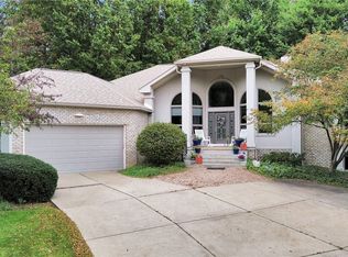 228 Colonial Dr, Canfield, OH 44406