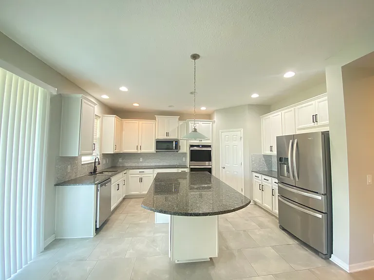 698 Bay Bridge Cir — Photo 13