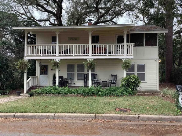 303 E 8th Ave, Havana, FL 32333