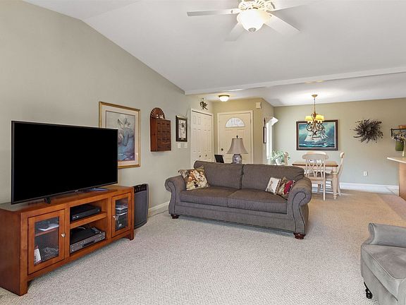 4th image of 29280 Red Maple Dr