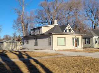 715 9th Ave, Brookings, SD 57006