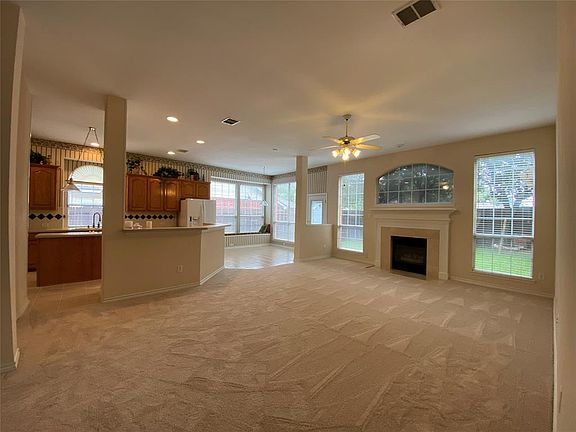 5th image of 1608 Endicott Dr