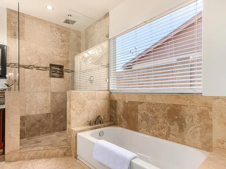 Owners Bath