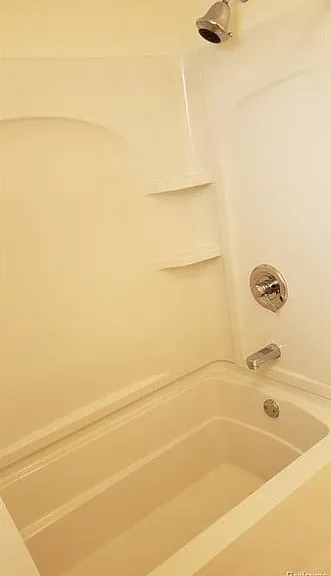 518 E Troy St #1 — Photo 12