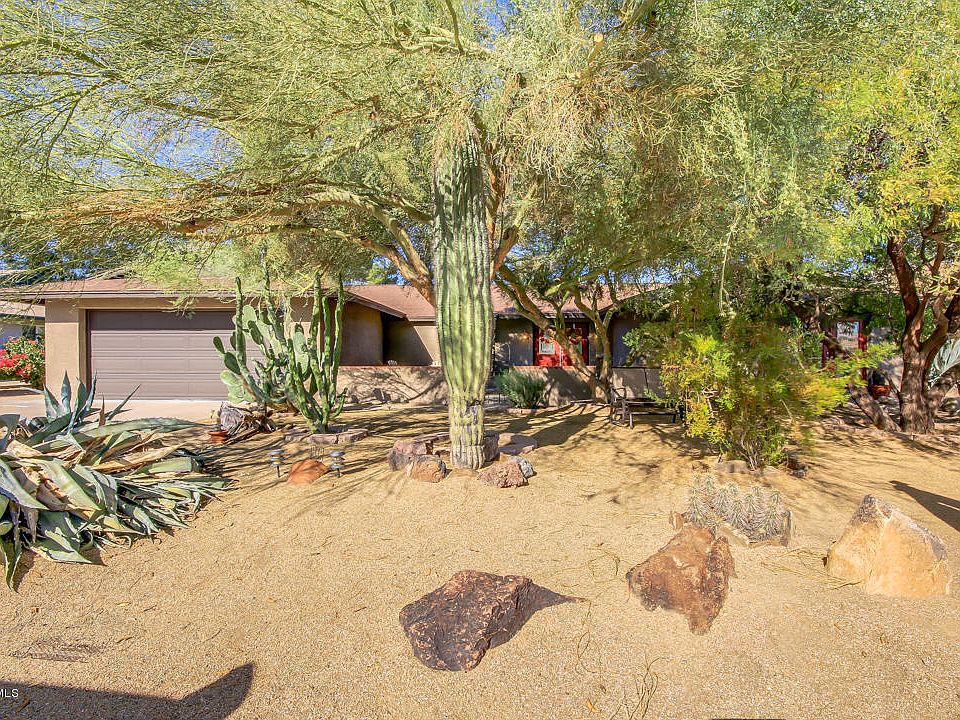 1st image of 3248 E Corrine Dr