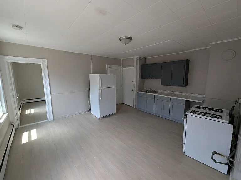 70 Sexton St — Photo 5
