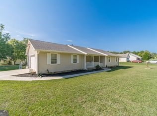 3520 Camelot Ct, Loganville, GA 30052