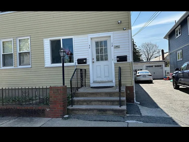 70-72 Emerald St — Photo 6