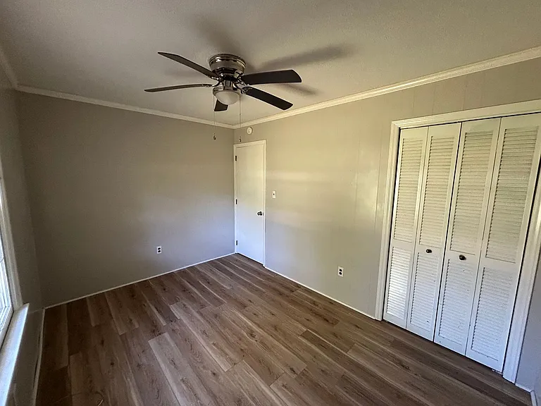 545 Asbury Rd — Photo 15