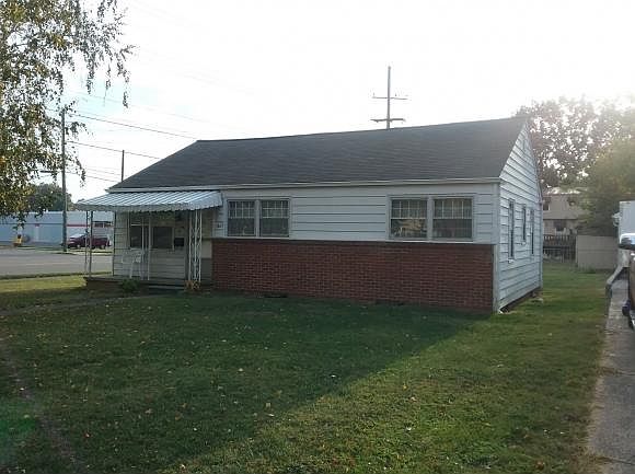 1st image of 1661 Pineola Ave