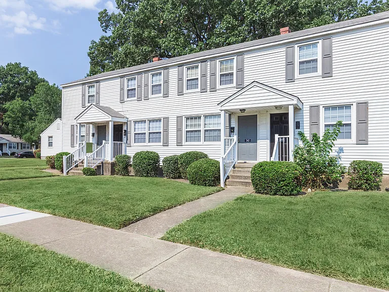 614 Peninsula Dr — Photo 15