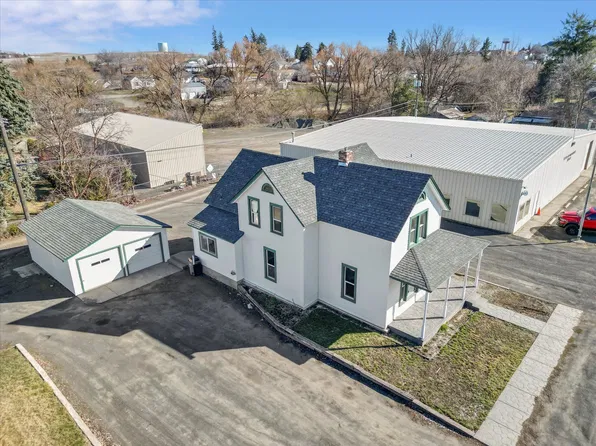 1018 Morgan St, Davenport, WA 99122