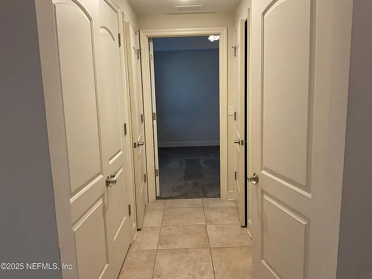 525 3rd St #503 — Photo 20