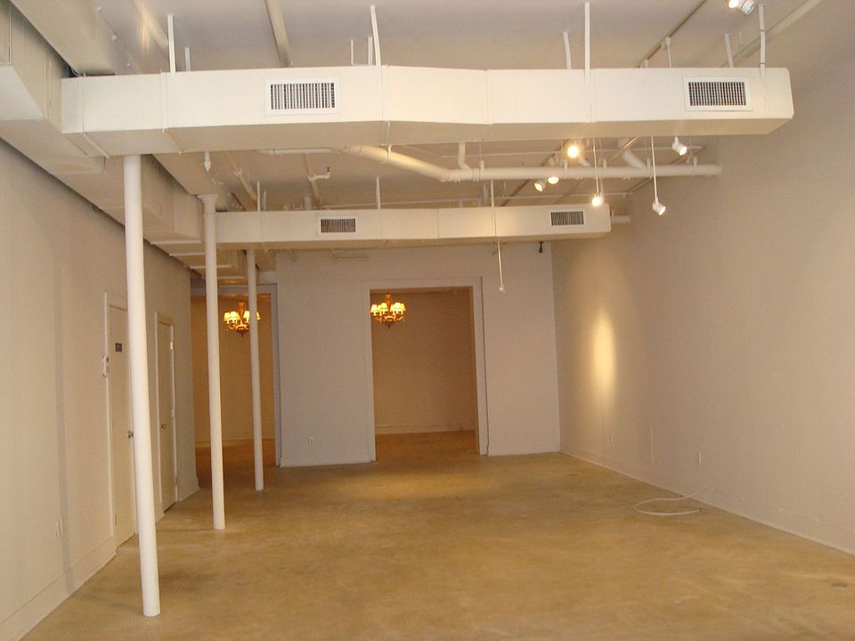 2nd image of 512 Wilkinson St