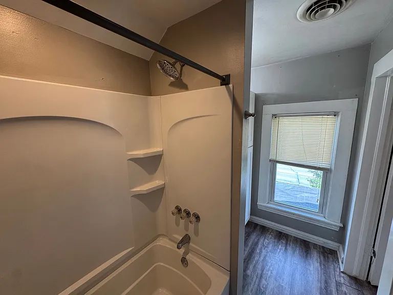 833 S Main St #1 — Photo 3