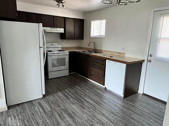 4th image of 304 W 22nd Ave #D
